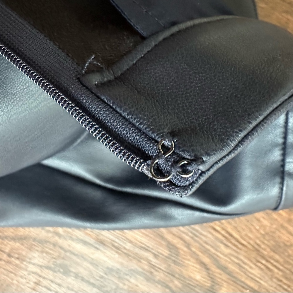 Ann Taylor Navy Faux Leather Trousers size 2 - Picture 11 of 11